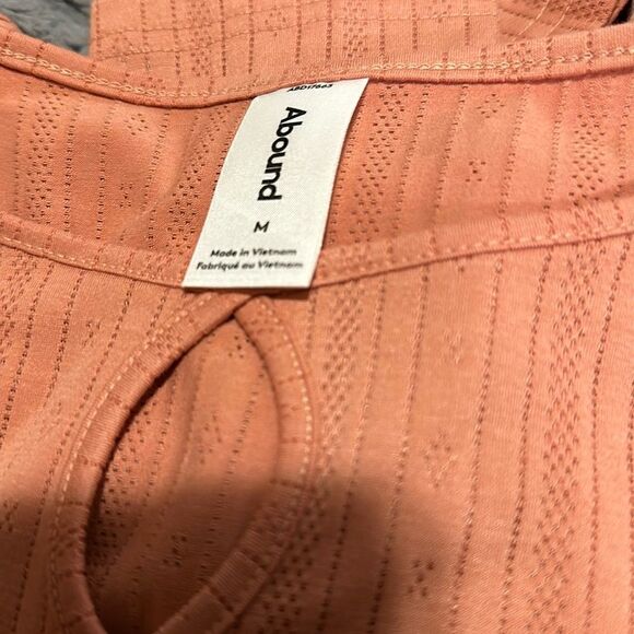 Abound | Ribbed Knit Keyhole Top - Picture 4 of 4